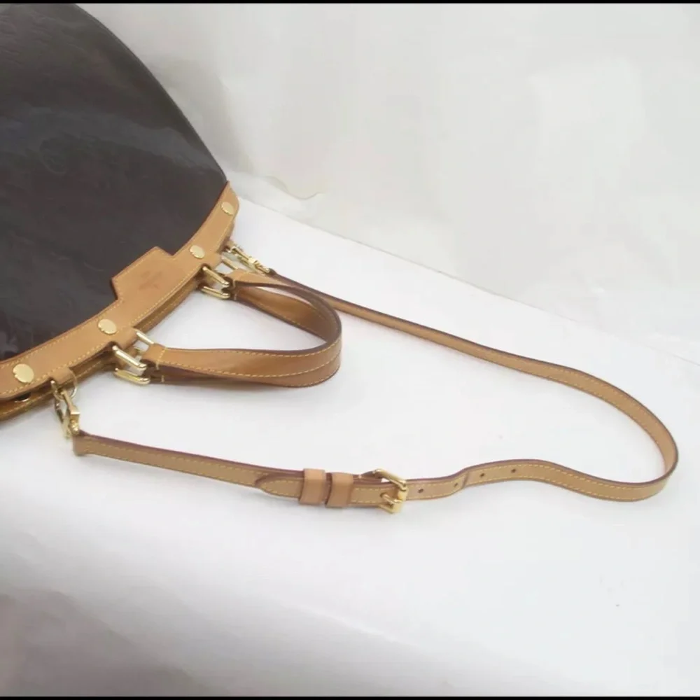 LOUIS VUITTON Brea GM Shoulder Bag - Picture 6 of 11
